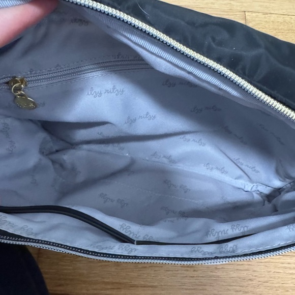 Itzy Ritzy Fanny Pack Sling Diaper Bag - Picture 5 of 8